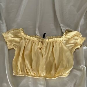 LAST CHANCE Yellow pesant vibes top